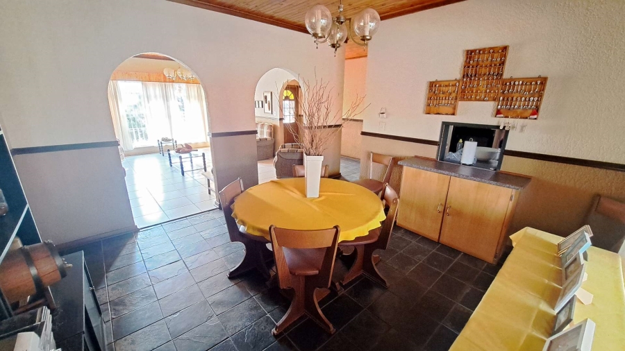 4 Bedroom Property for Sale in Fleurdal Free State